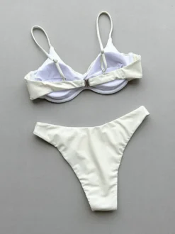 Maillot de bain bikini femme noir avec détails métalliques maillot de bain d'été pour la plage