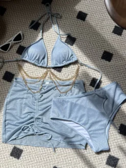 Maillot de bain 3 pièces bikini et mini-jupe à strass scintillants pour l'été 2026