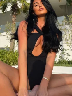 Maillot de bain une pièce sexy à découpes pour l'été 2026