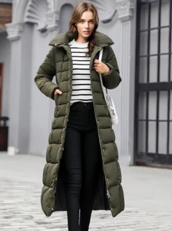Manteau d'hiver à capuche avec col en fausse fourrure amovible et ceinture pour femme