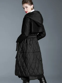 Manteau d'hiver noir à capuche avec ceinture pour femme