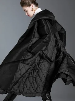 Manteau d'hiver noir à capuche avec ceinture pour femme