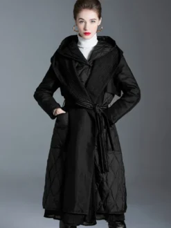 Manteau d'hiver noir à capuche avec ceinture pour femme
