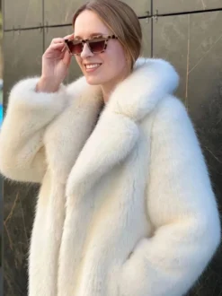 Manteau en fausse fourrure blanche avec revers crantés et ceinture Veste longue d'hiver écologique 2026