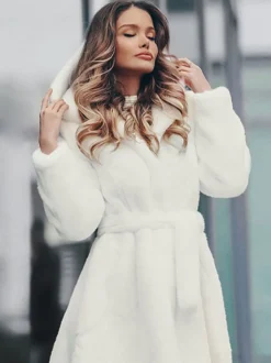 Manteau en fausse fourrure à capuche avec ceinture Manteau d'hiver en fourrure écologique pour femme 2026