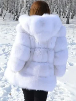 Manteau en fausse fourrure à capuche chaud court en peluche écologique pour femme hiver 2026
