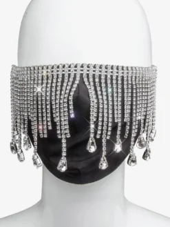 Masque en denim décoratif à pompon et strass
