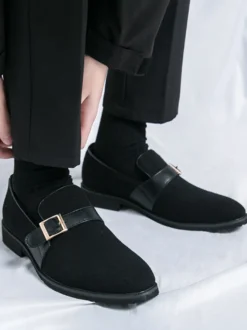 Mocassins à boucle pour homme bout pointu en daim à enfiler avec bride