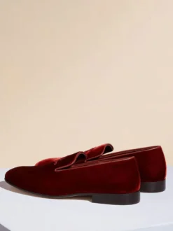 Mocassins à enfiler pour hommes chaussures en daim noir à bout rond motif brodé pour robe de soirée de mariage