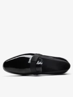 Mocassins noirs pour homme bout rond en cuir véritable.