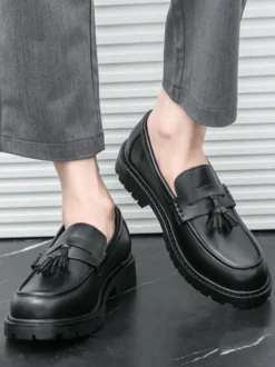 Mocassins à pampilles pour hommes grande taille à plateforme en PU à enfiler pour mariage bal de promo