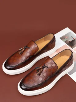 Mocassins à pampilles pour hommes motif écossais en cuir à enfiler à pampilles bout rond semelle basse chaussures épaisses