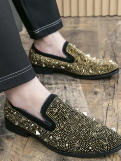 Mocassins à rivets dorés pour homme chaussures habillées en daim et cuir à enfiler formelles et décontractées pour soirées de mariage