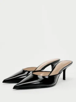 Mules à talons hauts Escarpins noirs à bout pointu et à talons aiguilles