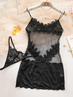 Nuisette en dentelle florale transparente mini-robe nuisette à fines bretelles et résille transparente