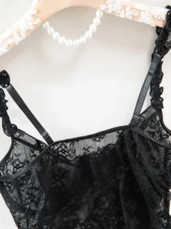 Nuisette longue noire sexy gainante dos nu découpée en polyester lingerie