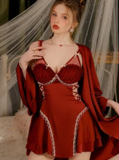 Nuisette sexy en satin bordeaux dentelle et tulle dos nu pour femme.