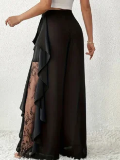 Pantalon noir uni à volants et taille naturelle idéal pour l'été