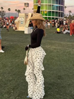 Pantalon évasé à pois et volants superposés taille haute transparent jambes larges