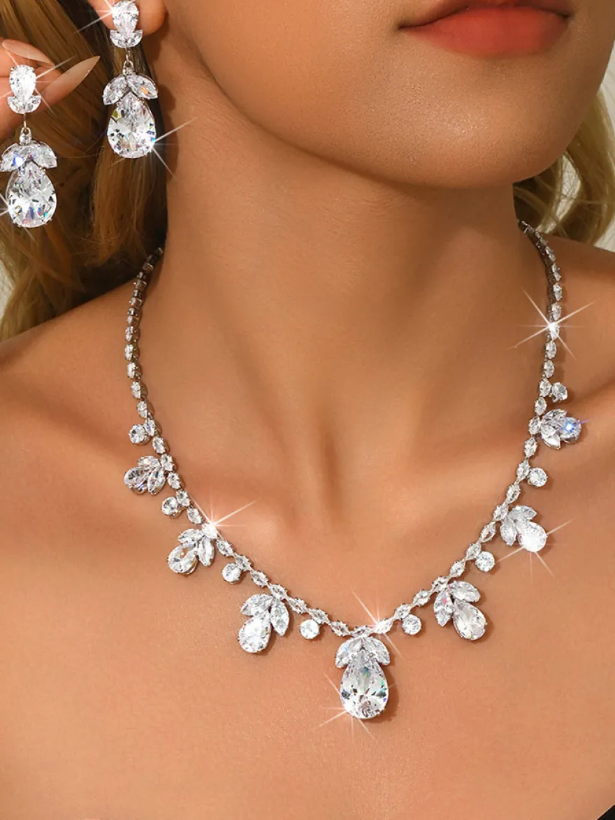 Parure de bijoux de mariée en métal et perles d'imitation attrayantes