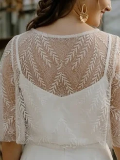 2 pièces combinaison mariage civil robe de mariée bohème en mousseline décolleté travaillé coupe trapèze longueur thé fermeture éclair manches courtes