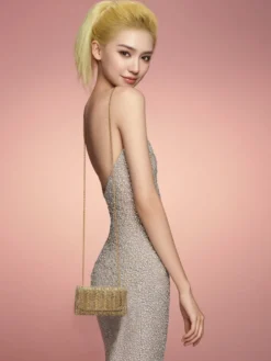 Pochette enveloppe à strass chevron bandoulière chaîne amovible sac à main scintillant pour soirée mariage ou fête.
