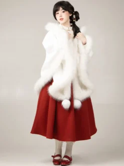 Poncho gothique Lolita en polyester blanc avec pompons pour l'automne