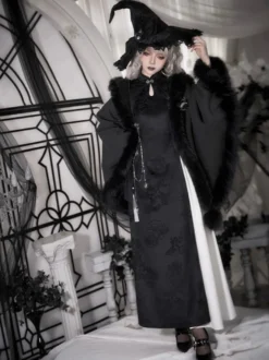 Poncho gothique Lolita en polyester blanc avec pompons pour l'automne