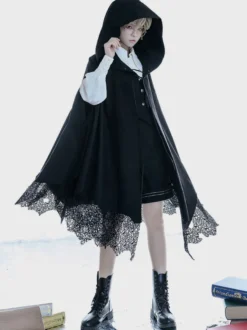 Poncho gothique Lolita en polyester noir Poncho d'hiver Lolita Cape Outwears