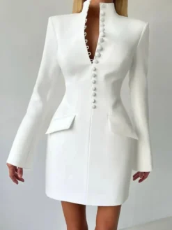 Robe blazer mini cintrée à boutons structurée et moderne collection 2026