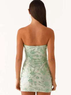 Robe bustier mini à sequins et fleurs pour femme - Robe tube élégante et moulante - Idéale pour une soirée cocktail estivale 2026