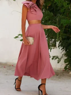 Robe cocktail élégante deux pièces longueur thé col rond plissée