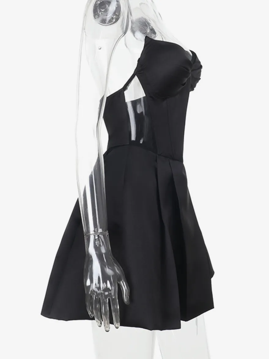 Robe corset en satin pour femme - Robe noire gothique bustier cœur sans manches à baleines - Idéale pour une fête d'anniversaire d'été 2026