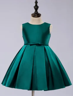 Robe cortège enfant col rond longueur au genou jupe plissée en satin Robe fille de fleur