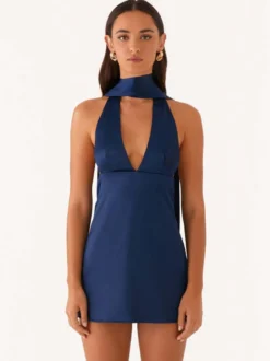 Robe courte dos nu en satin à col halter pour femme - Robe courte dos nu à décolleté plongeant avec foulard - Soirée cocktail d'été 2026
