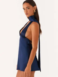 Robe courte dos nu en satin à col halter pour femme - Robe courte dos nu à décolleté plongeant avec foulard - Soirée cocktail d'été 2026
