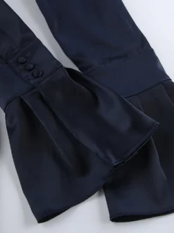 Robe courte en satin bleu marine pour femme - Élégante robe à col montant froncé et manches évasées - Idéale pour un cocktail de printemps 2026