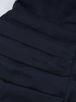 Robe courte en satin bleu marine pour femme - Élégante robe à col montant froncé et manches évasées - Idéale pour un cocktail de printemps 2026