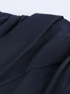 Robe courte en satin bleu marine pour femme - Élégante robe à col montant froncé et manches évasées - Idéale pour un cocktail de printemps 2026