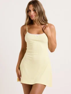 Robe courte grise sans manches à bretelles pour femme style Daily Dresses