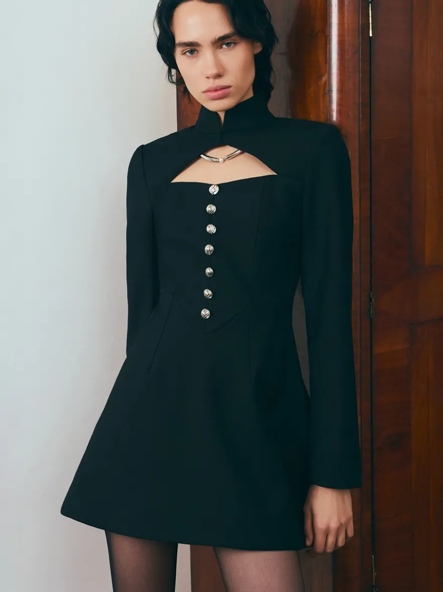 Robe courte à manches longues et découpes pour femme - Robe à col montant et boutons - Idéale pour une soirée romantique printanière 2026
