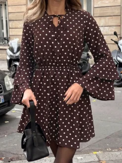Robe courte marron et blanche à pois col V manches cloche taille élastique à nouer Daily Dresses
