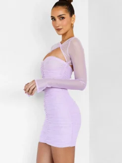 Robe courte sexy lavande à manches longues pour une soirée en amoureux