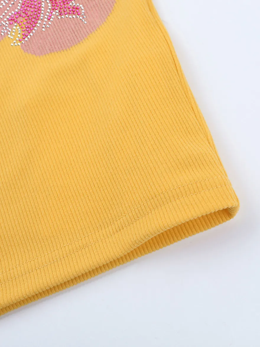 Robe côtelée à strass et fleurs pour femme - Robe moulante mini jaune à manches longues et col carré - Collection printemps-été 2026