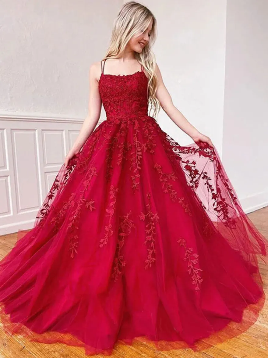 Robe de bal lavande col V à lacets dos nu criss-cross robes de soirée en dentelle