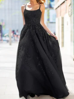 Robe de bal lavande col V à lacets dos nu criss-cross robes de soirée en dentelle