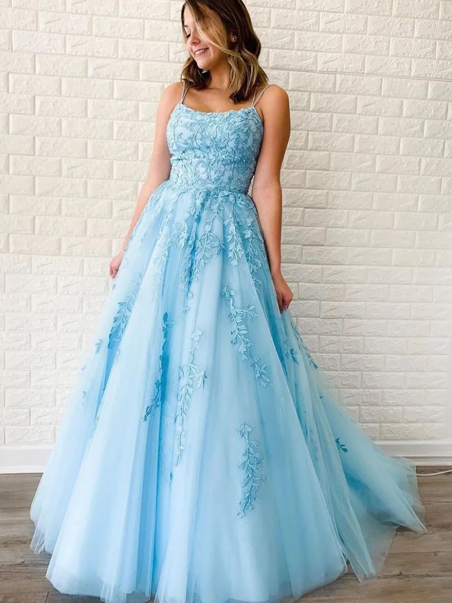 Robe de bal lavande col V à lacets dos nu criss-cross robes de soirée en dentelle