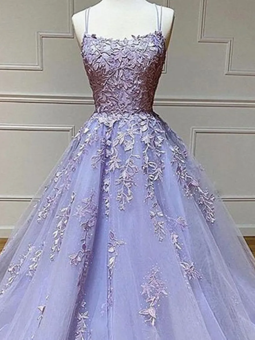 Robe de bal lavande col V à lacets dos nu criss-cross robes de soirée en dentelle