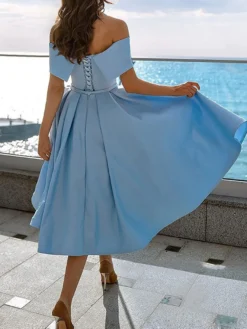 Robe de bal trapèze à épaules dénudées en satin longueur thé robe de soirée habillée