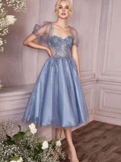 Robe de cocktail Belle A-ligne Tea-Longueur Col en coeur Robes de soirée en dentelle